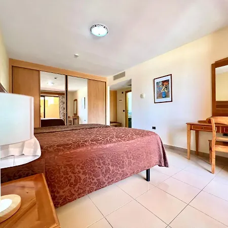 아파트 Estudio Con Ac, Wifi Y Balcon, Bien Comunicado En Tenerife Sur 산미겔데아보나