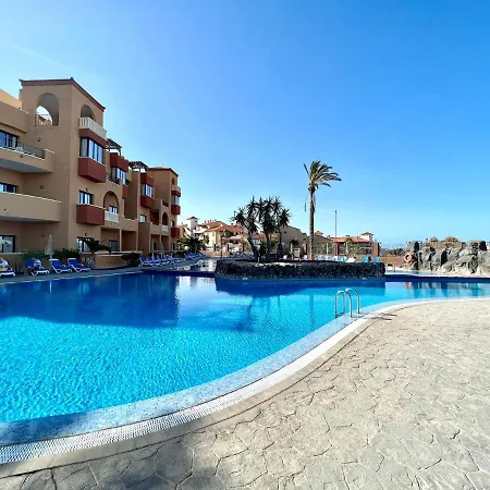 Estudio Con Ac, Wifi Y Balcon, Bien Comunicado En Tenerife Sur 아파트 *